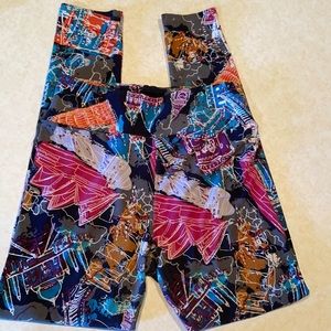 RARE LuLaRoe landmarks leggings